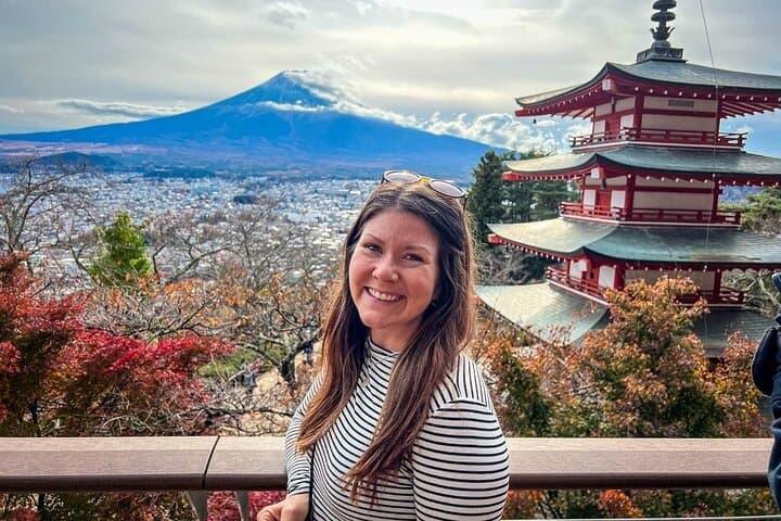 Private Mt Fuji Day Tour from Tokyo with Local Japanese Guide