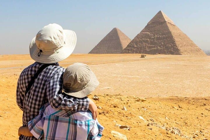 Full-Day Cairo Tour from Hurghada: Pyramids, Sphinx & Egyptian Museum by Bus