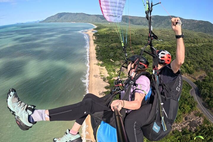 Hartley's Crocs and Tandem Paragliding: Full-Day Wildlife Meet Coastal Flight from Cairns photo 3