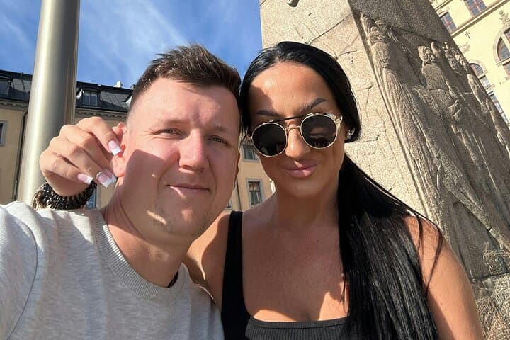 From Stockholm with Love — Gamla Stan Romantic City Exploration Game photo 4