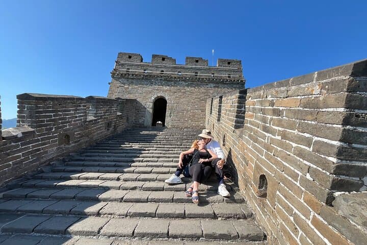 Three-Section Great Wall Day Hike: Mutianyu, Huanghuacheng & Xiangshuihu