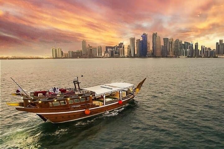 Doha Land & Sea City Tour: Dhow Cruise, Souq Waqif & Corniche Highlights