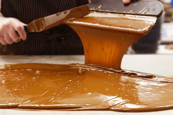 Make Chocolate in Notting Hill: Hands-On Workshop & Tastings photo 4
