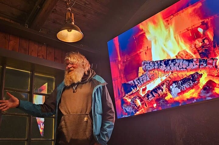 Reykjavik Storytelling and Northern Lights Boat Tour: Legends Under the Lights photo 6