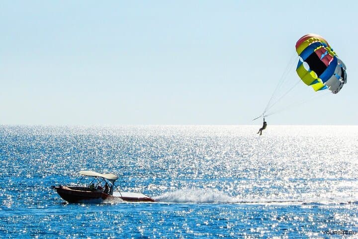 Soar Above the Red Sea: Parasailing in Hurghada with Private Transfer photo 2