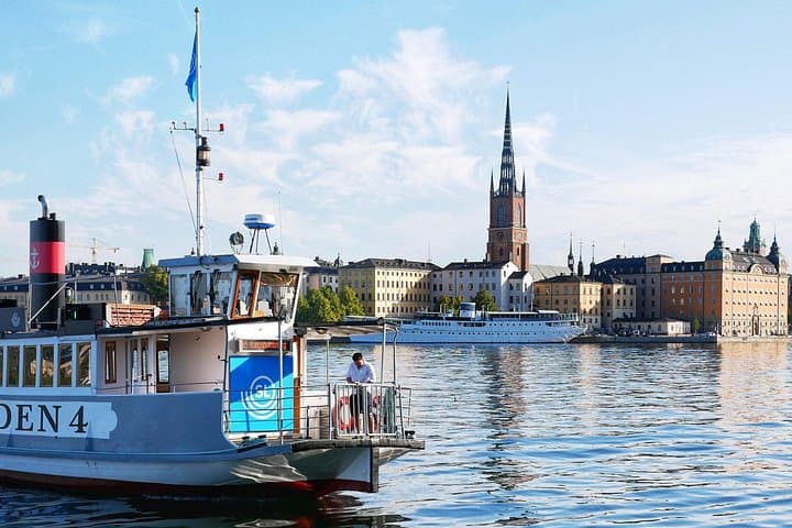 Stockholm Must-See: Old Town Walk, Djurgården Ferry & Vasa Museum (3h) photo 1