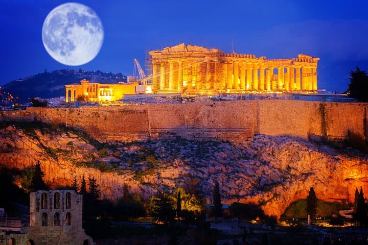 Athens Night Walking Tour: Moonlit Monuments & Hidden Alleys