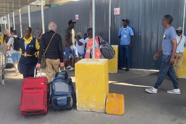 Private Airport Transfers Montego Bay — Brown Boss Jamaica Comfort from MBJ photo 2