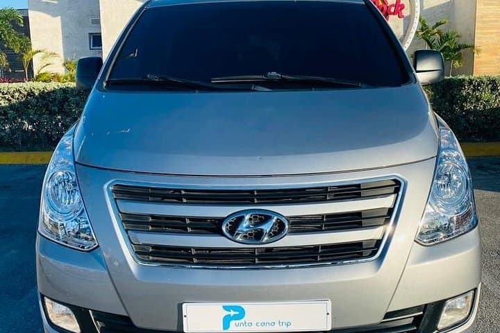 Private Round-Trip Airport Transfer — Punta Cana to Bávaro with Air-Conditioned Vehicle photo 3