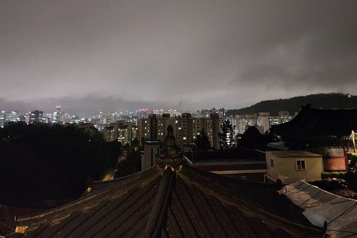 Inwangsan Shamanism Walk: Seoul’s Spiritual Slopes and Fortune-Telling Experience photo 4