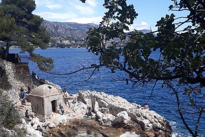Sunny Coastal Hike: Nice to Villefranche with a Beach Chill photo 6