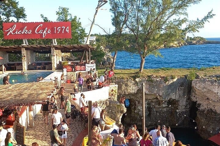 Rick's Café & Seven Mile Beach Private Tour — Negril Day Trip from Montego Bay photo 3