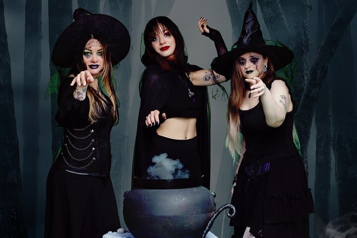 Salem Ghost Tour: Witches & Wicked Whispers — Haunted Walking Tour of Historic Salem photo 4