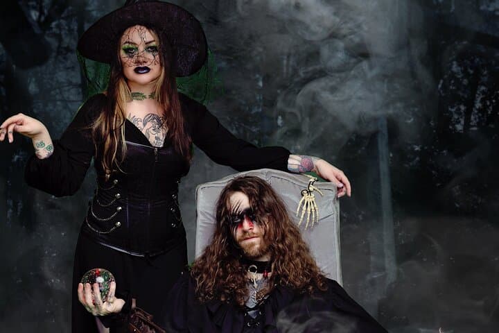Salem Ghost Tour: Witches & Wicked Whispers — Haunted Walking Tour of Historic Salem photo 6