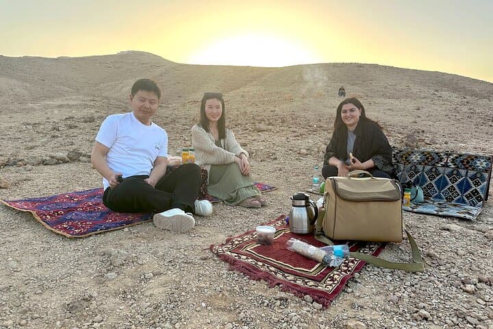 Premier Private Edge of the World Sunrise & Sunset Tour from Riyadh photo 2