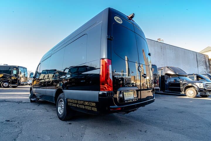 VIP Airport Arrival Transfer in New York City — Mercedes Sprinter Service photo 2