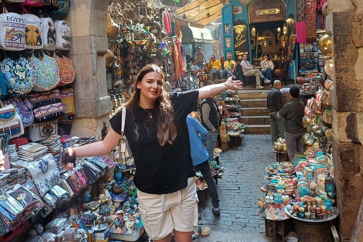 VIP Cairo Day Tour: Giza Pyramids, Sphinx, Grand Egyptian Museum & Khan El Khalili photo 4