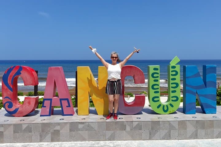 Cancun City & El Meco Ruins Tour with Playa Delfines Visit photo 3
