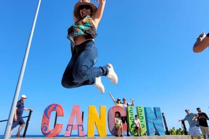 Cancun City & El Meco Ruins Tour with Playa Delfines Visit photo 6