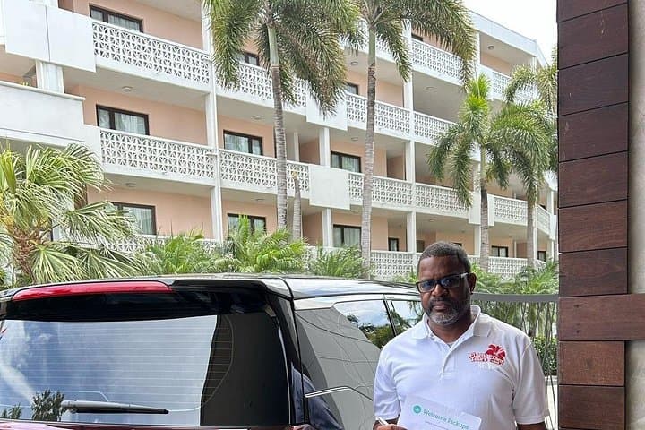 Sint Maarten Island Transfers: Private Airport & Island-Wide Pickups photo 2