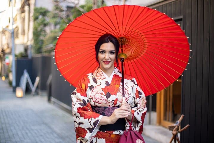 Kimono Photoshoot & Tea House Experience in Kagurazaka, Tokyo