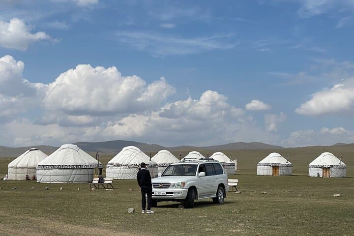 2-Day Nomadic Journey to Song-Kol and Issyk-Kul: Yurt Stay, Horse Riding & High-Plateau Views