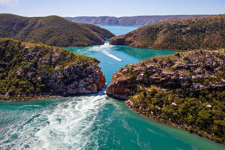 Derby to Horizontal Falls: Helicopter, Powerboat & Barramundi Lunch Adventure photo 5