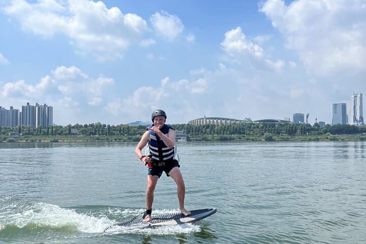 E-foiling and Windsurfing on Seoul's Han River: Ttukseom Park Experience photo 2