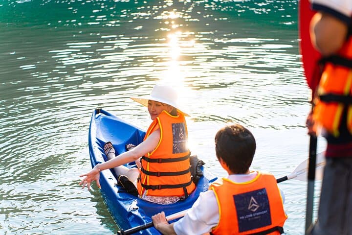 Symphony 5-Star Halong Bay Day Cruise: Jacuzzi, Kayaking & Titov Island photo 2