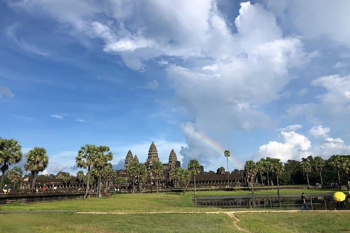 One-Day Angkor Tour: Angkor Wat, Bayon & Ta Prohm Private Tour from Siem Reap photo 1
