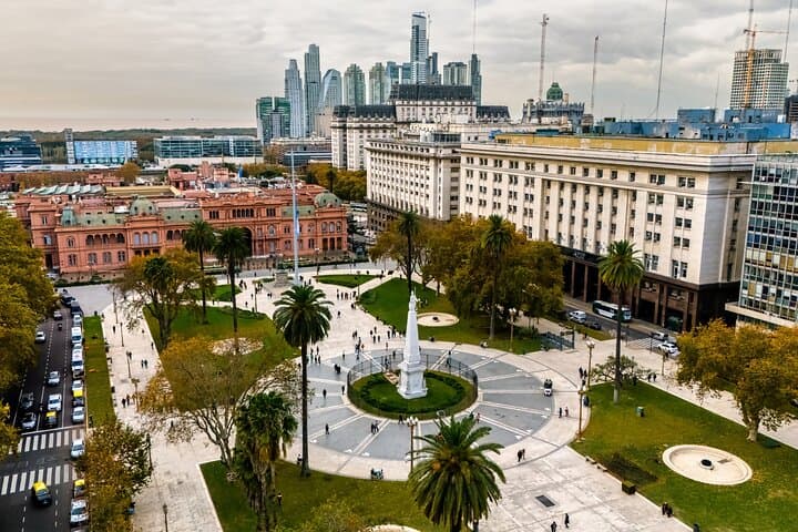 Half-Day Buenos Aires Highlights: Private City Tour of Plaza de Mayo, La Boca & Recoleta
