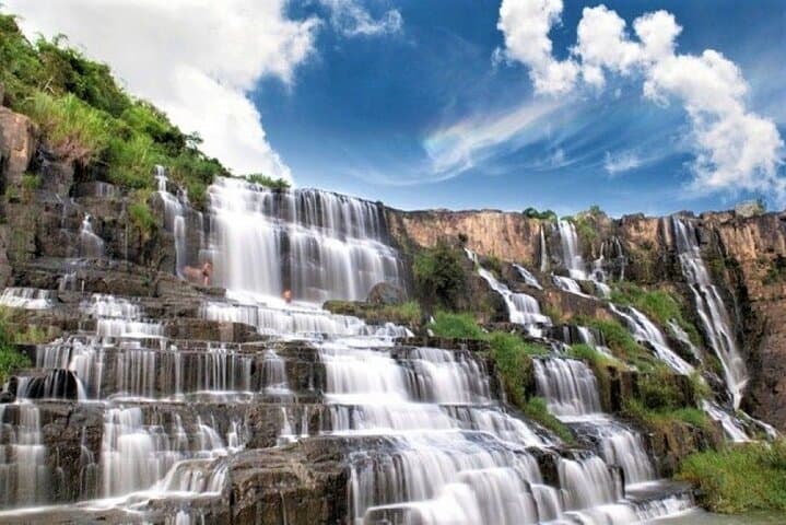 Da Lat Countryside Minivan Shared Tour: Pongour and Elephant Falls, Coffee and Crafts