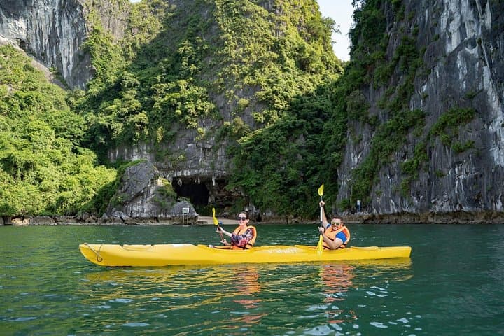 luxury-2-day-halong-bay-cruise-from-hanoi-sung-sot-titop-kayaking photo 4