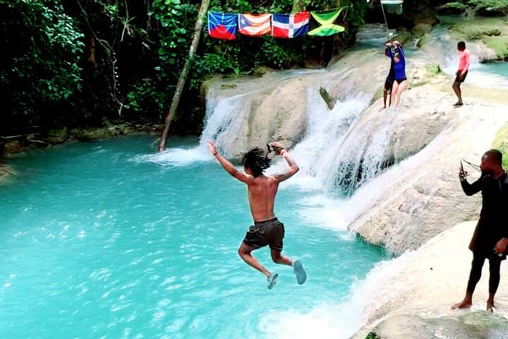 Island Oasis: Dunn's River Falls and Bluehole Adventure in Ocho Rios photo 1