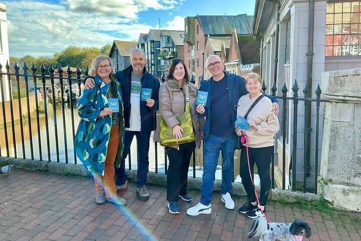 Antique Foraging Walking Tour in Lewes with Expert Guide