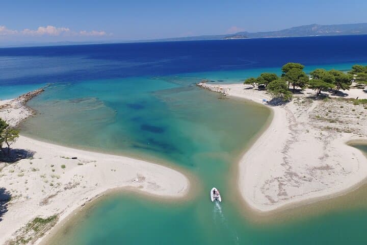 Private Halkidiki Day Tour: Kallithea, Pefkochori & Hidden Beach photo 6