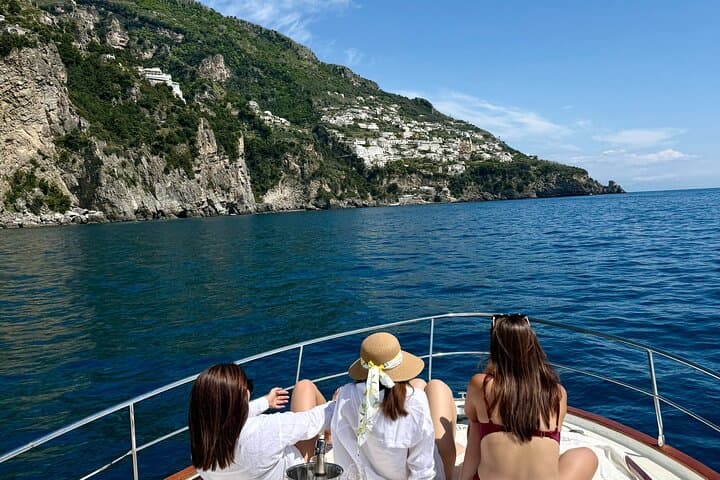 Full-Day Amalfi Coast Boat Tour: Positano, Praiano & Emerald Grotto photo 3