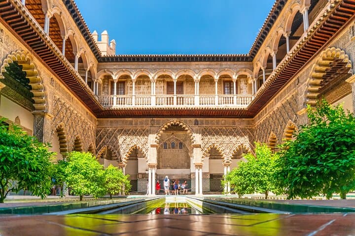 Seville Cathedral, Giralda & Royal Alcázar: Fast-Track Guided Walking Tour