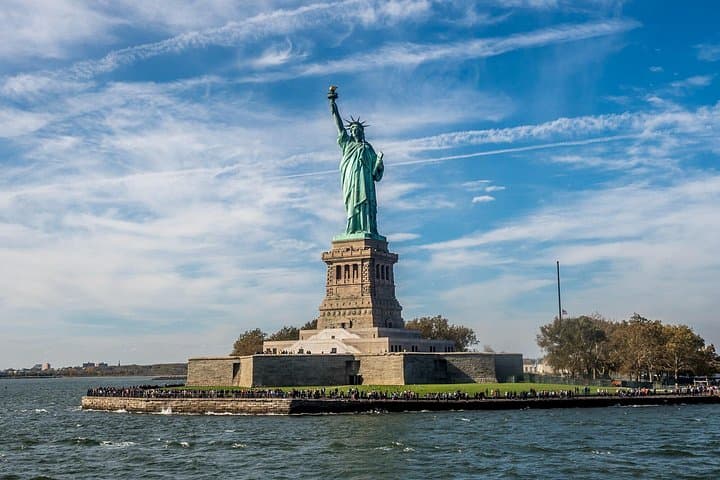 Statue of Liberty Cruise from Pier 40: 75-Minute NYC Harbor Sightseeing photo 4