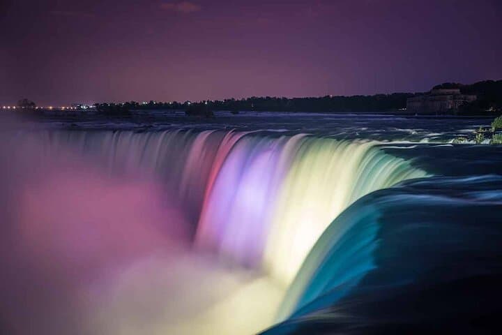 Niagara Falls Fireworks & Skylon Tower Evening Walking Tour photo 2