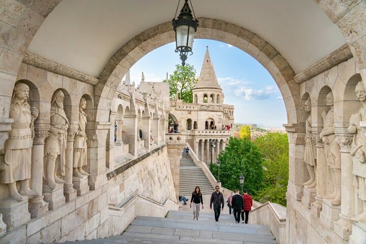Budapest in a Day from Vienna: Private Guided Day Trip to Buda and Pest photo 2