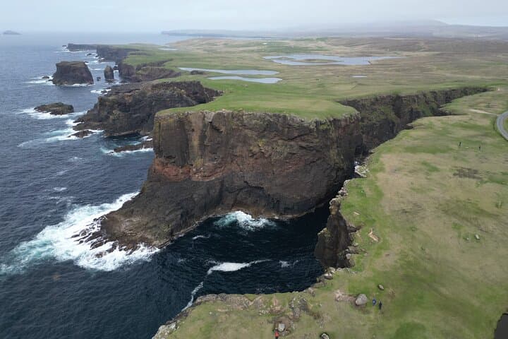 Cliffs and Rocks of the North: Eshaness Geology & Coastal Views from Lerwick