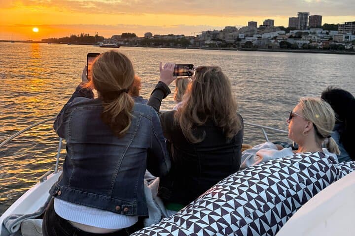 Sunset Douro River Cruise: 6-Bridges Boat Trip in Porto photo 5