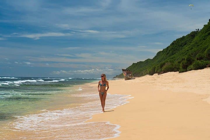 Bali Beach Day Trip: Hidden Beaches, Watersports & Uluwatu Sunset photo 5