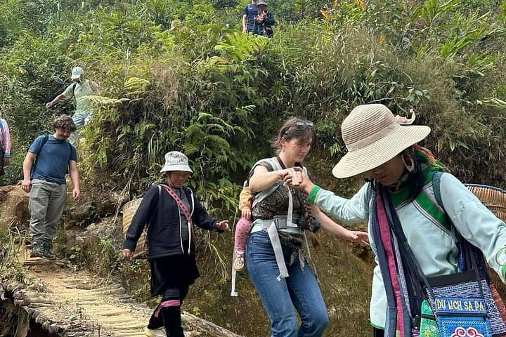 Sapa 2-Day Trek & Homestay: Y Linh Ho to Giang Ta Chai Trekking Adventure photo 4