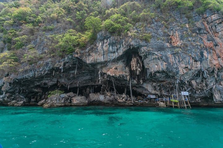 Longtail Snorkeling to Maya Bay from Phi Phi — Snorkel, Beaches & Limestone Lagoons photo 5