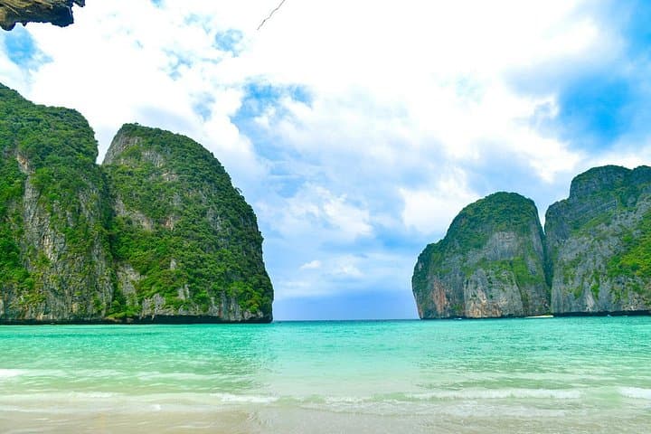 Half-Day Phi Phi Longtail Boat Tour to Maya Bay, Pileh Lagoon & Monkey Beach photo 6