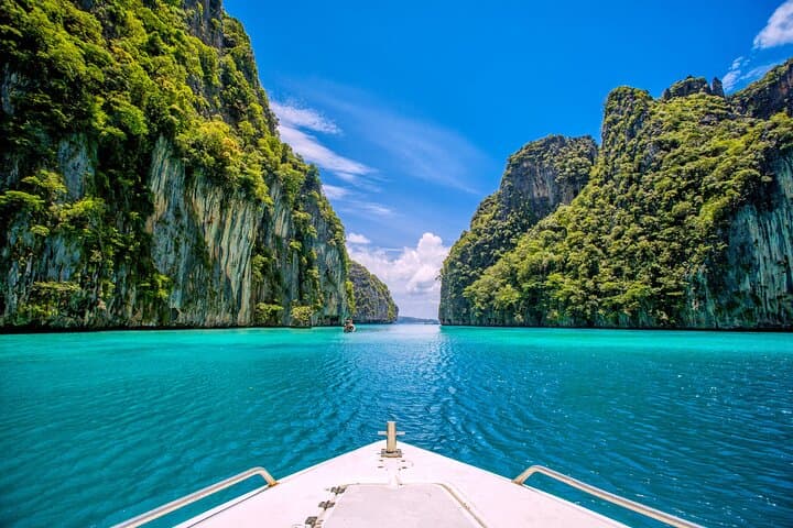 Phi Phi Islands Sunrise Snorkeling by Speedboat — Maya Bay, Pileh Lagoon & Shark Point