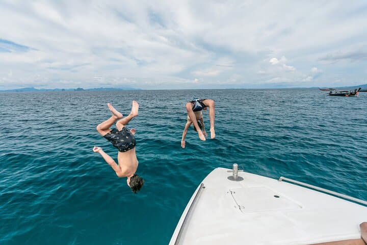 Phi Phi Islands Sunrise Snorkeling by Speedboat — Maya Bay, Pileh Lagoon & Shark Point photo 3