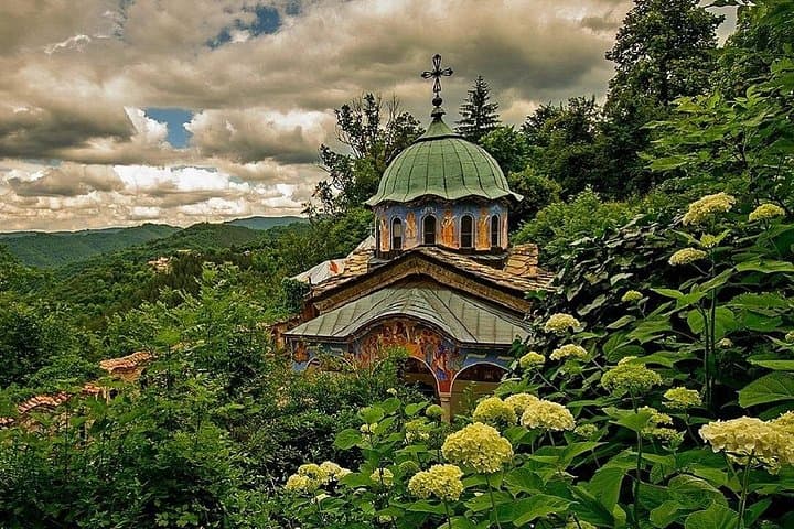 Veliko Tarnovo Full- and Half-Day Tours: Shipka, Buzludzha, Caves & Waterfalls